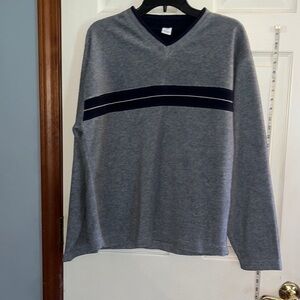 Vintage gap, V-neck sweater, gray and blue, warm and cozy size medium.